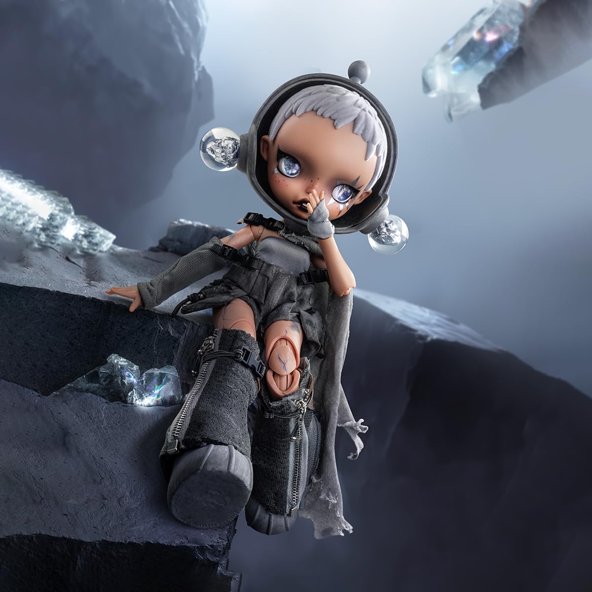 Amazon.co.jp: POP MART SKULLPANDA × HAMCUS 1/6 アクション