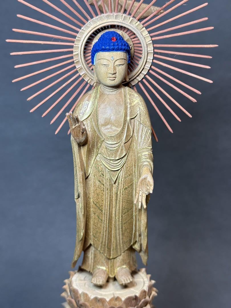 Amazon.co.jp: 白檀 金泥書 丹型阿弥陀如来 4.5寸 六角ケマン台 木彫り