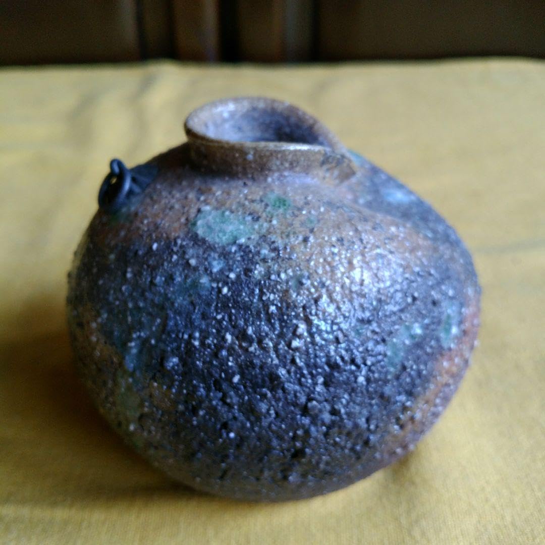 Amazon.co.jp: 163 笠間焼、磯秀和（刻印 秀）変形口一輪挿し。壺、小