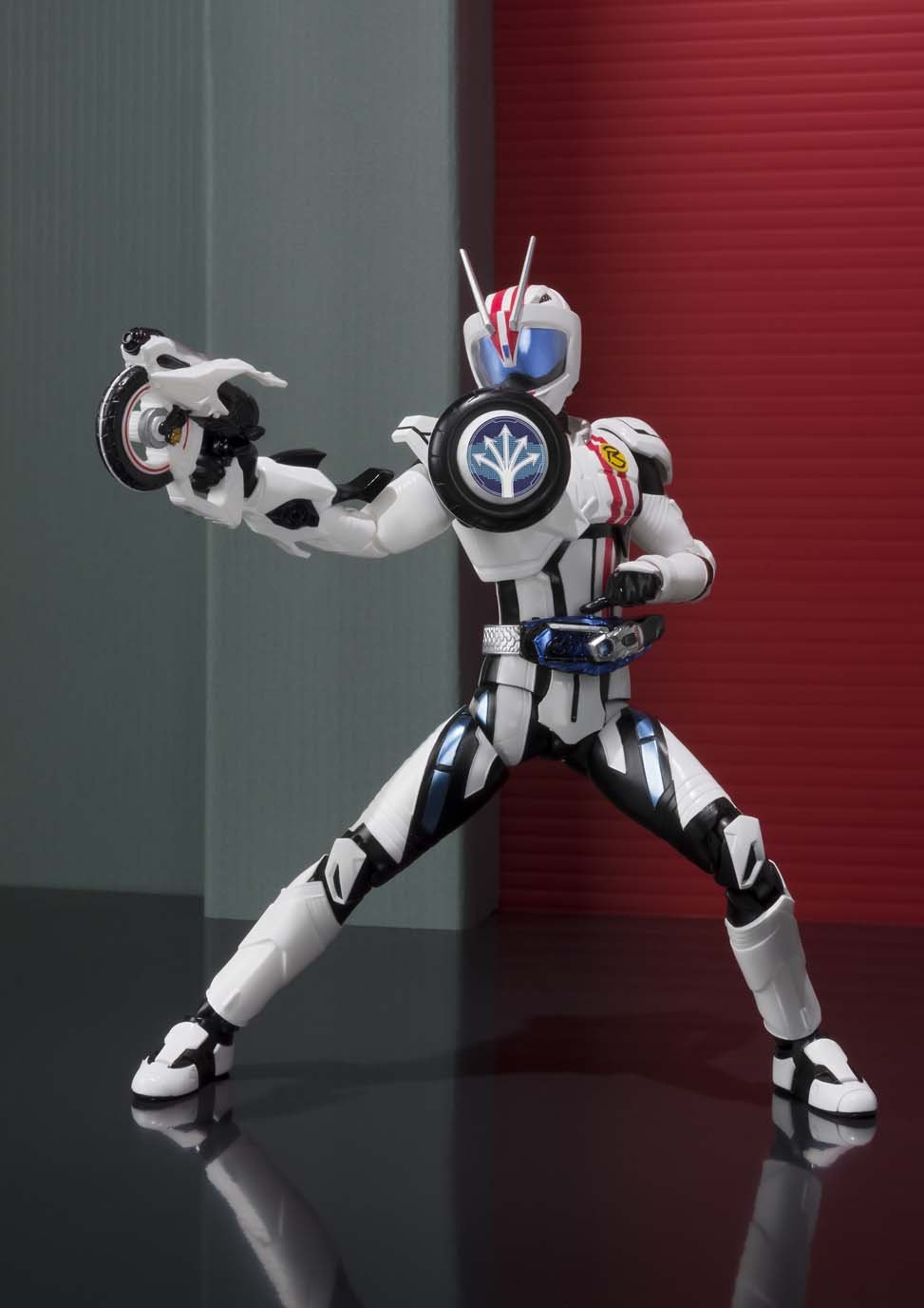 Amazon.co.jp: TAMASHII NATIONS S.H.フィギュアーツ 仮面ライダー