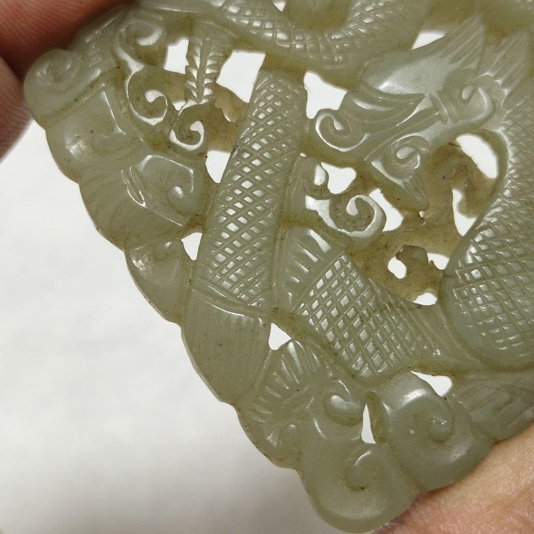 中国美術 本物和田玉 竜紋 透かし彫り 玉佩 掛け物 根付 玉彫 旧蔵 貴重