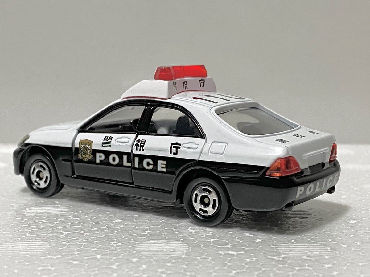 Amazon.co.jp: トミカトヨタ180系 ゼロクラウン 警らパトロールカー
