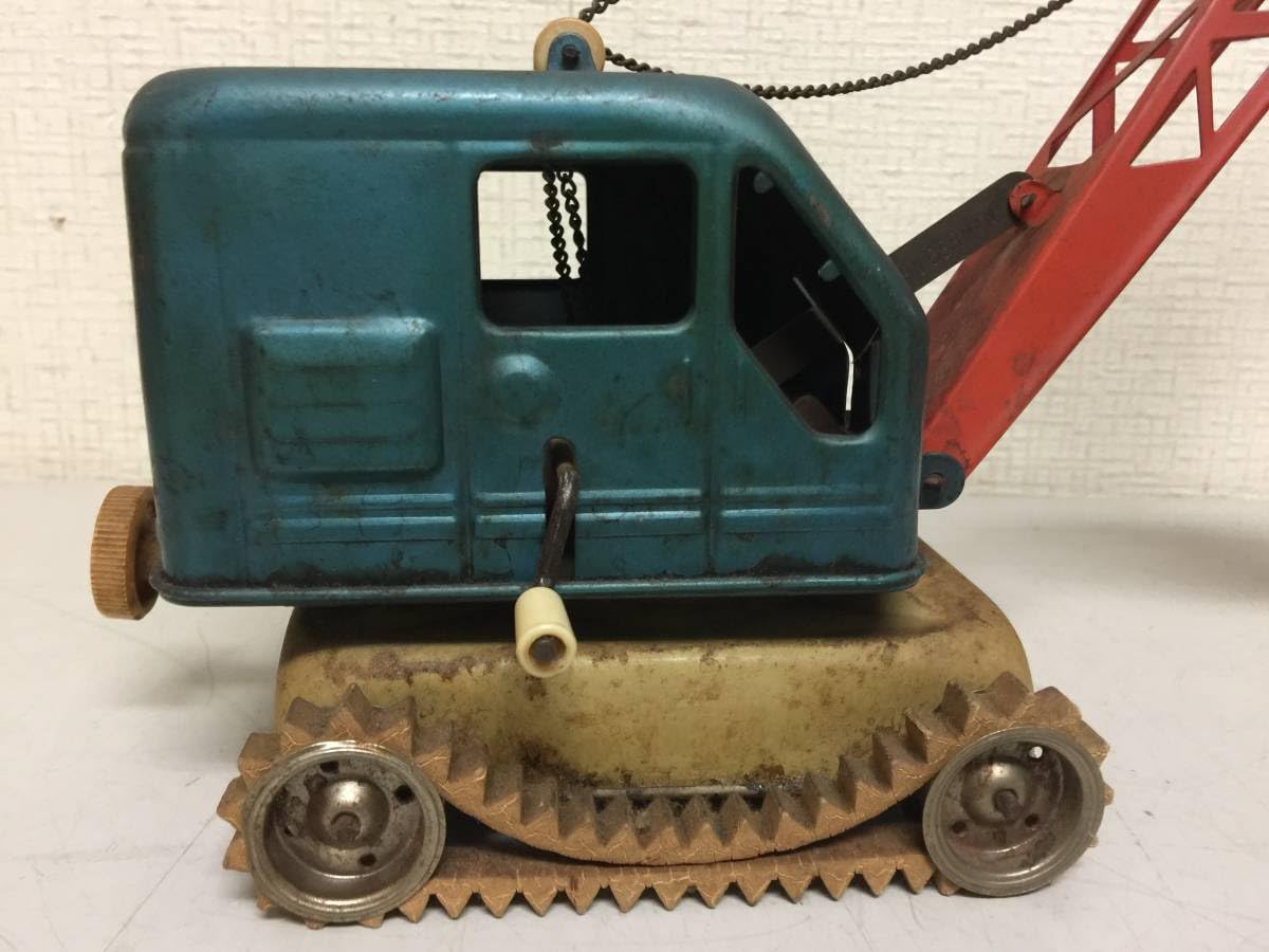 昭和レトロ 鉄のオモリの付いたクレーン車 日本製 昭和レトロ 鉄の