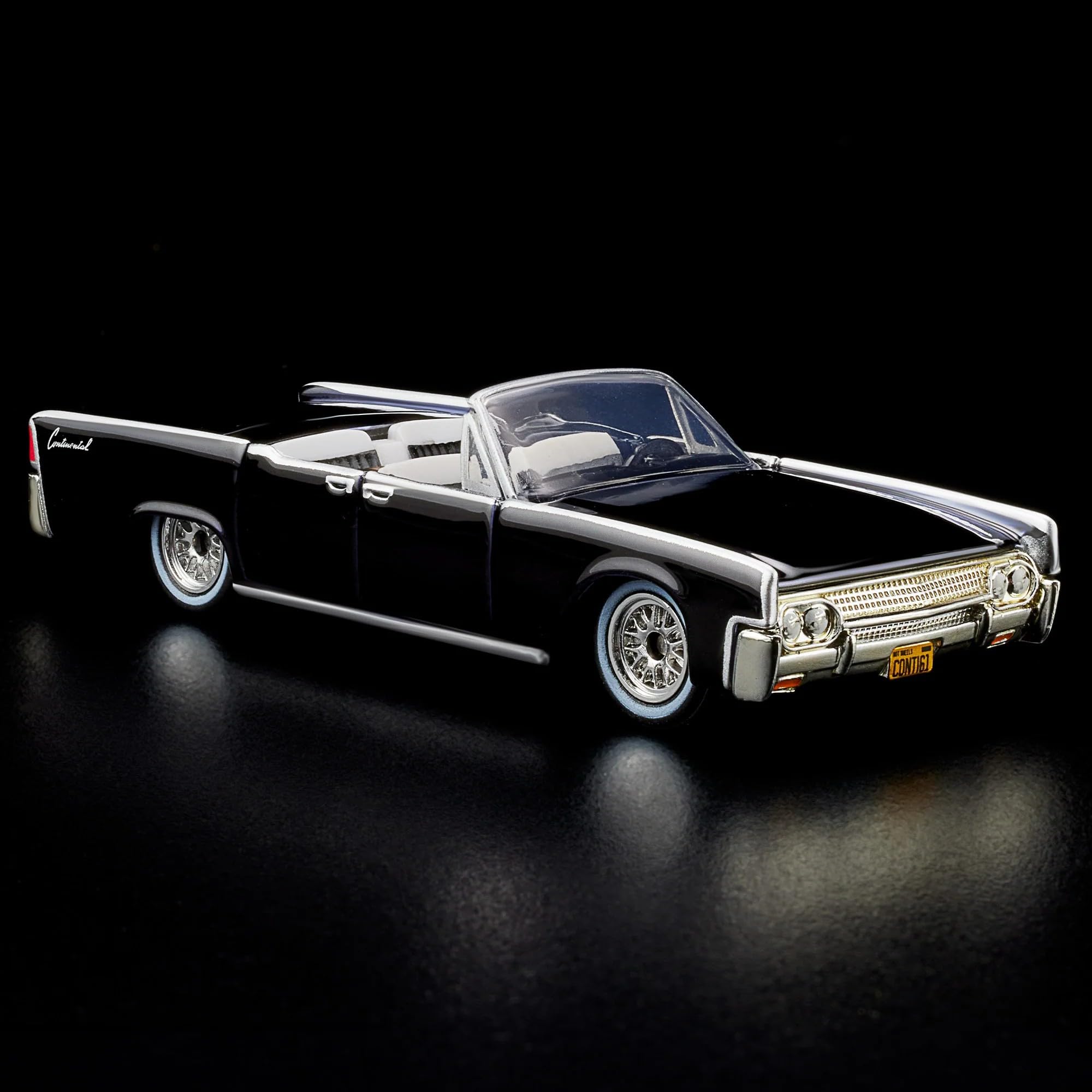 Amazon.com: Hot Wheels '61 Lincoln Continental Collectors RLC