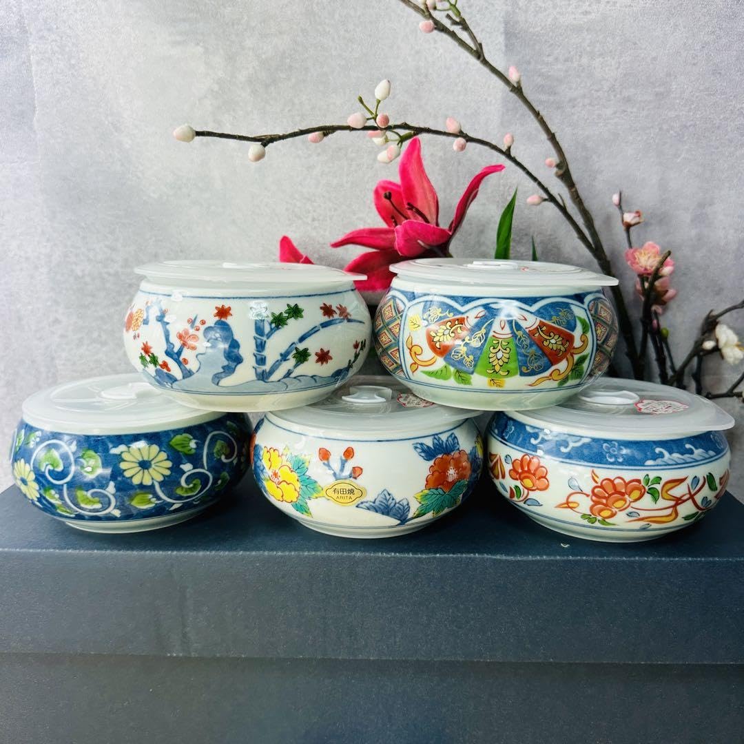 Amazon.co.jp: 有田焼 愛信窯 プラ蓋付き小鉢揃 絵違い 5個セット 箱付