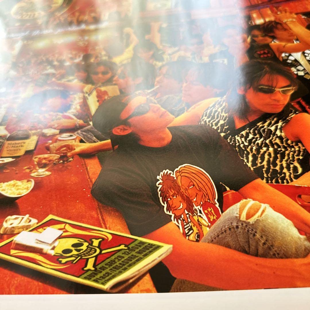 Amazon.co.jp: B'zポスター2枚セット 「treasure」 : おもちゃ