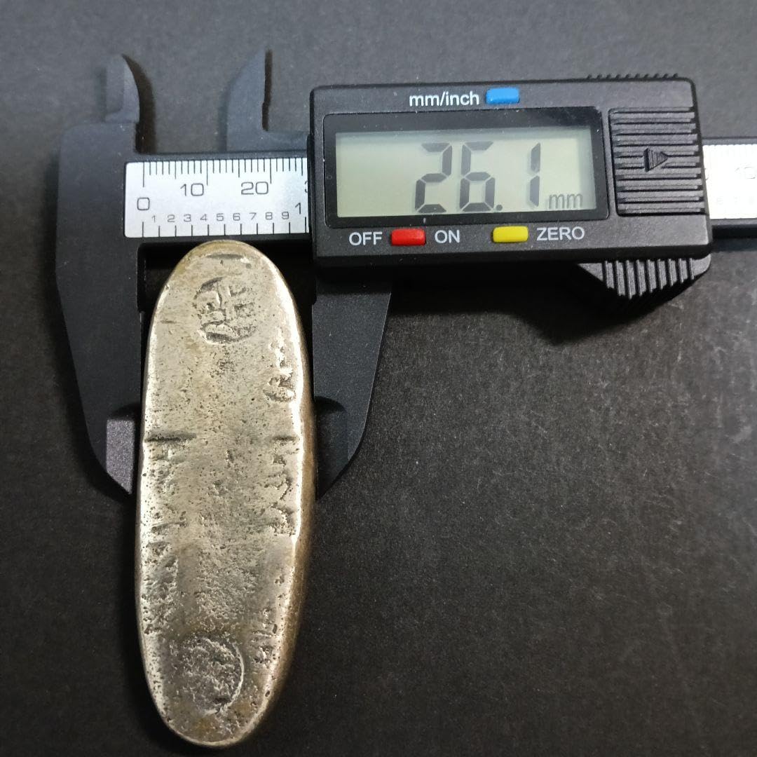 Amazon.co.jp: 丁銀 天保丁銀 重さ約88g 全長約74mm （4-107） : ホビー