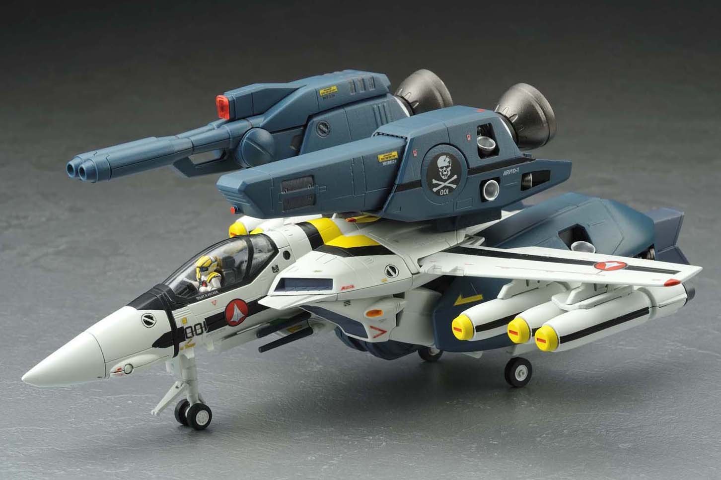 Amazon.co.jp: 1/60 超時空要塞マクロス 完全変形 VF-1S ストライク