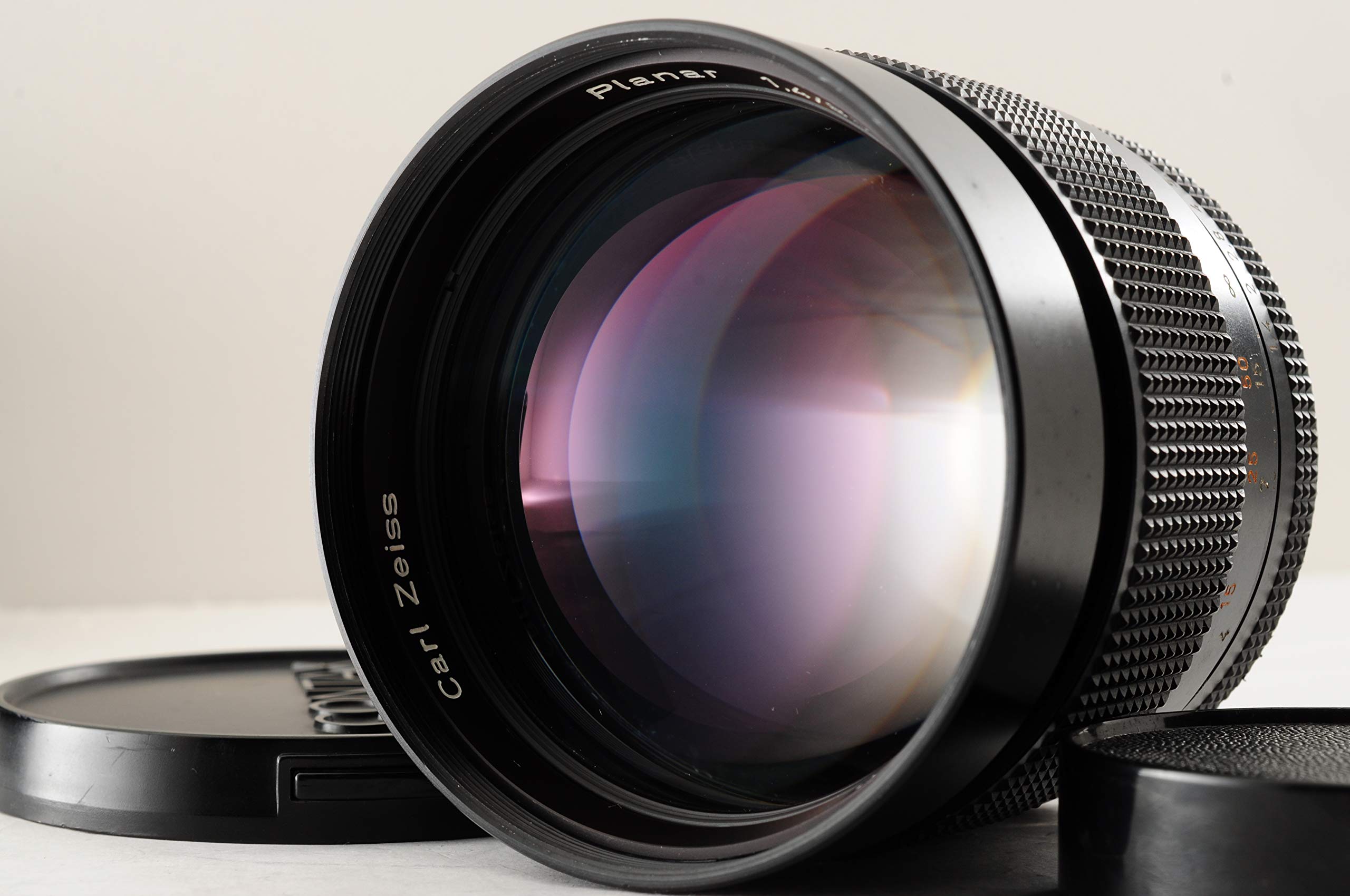 Amazon | CONTAX Carl Zeiss PlanarT* 85mm F1.4 | クローズアップ