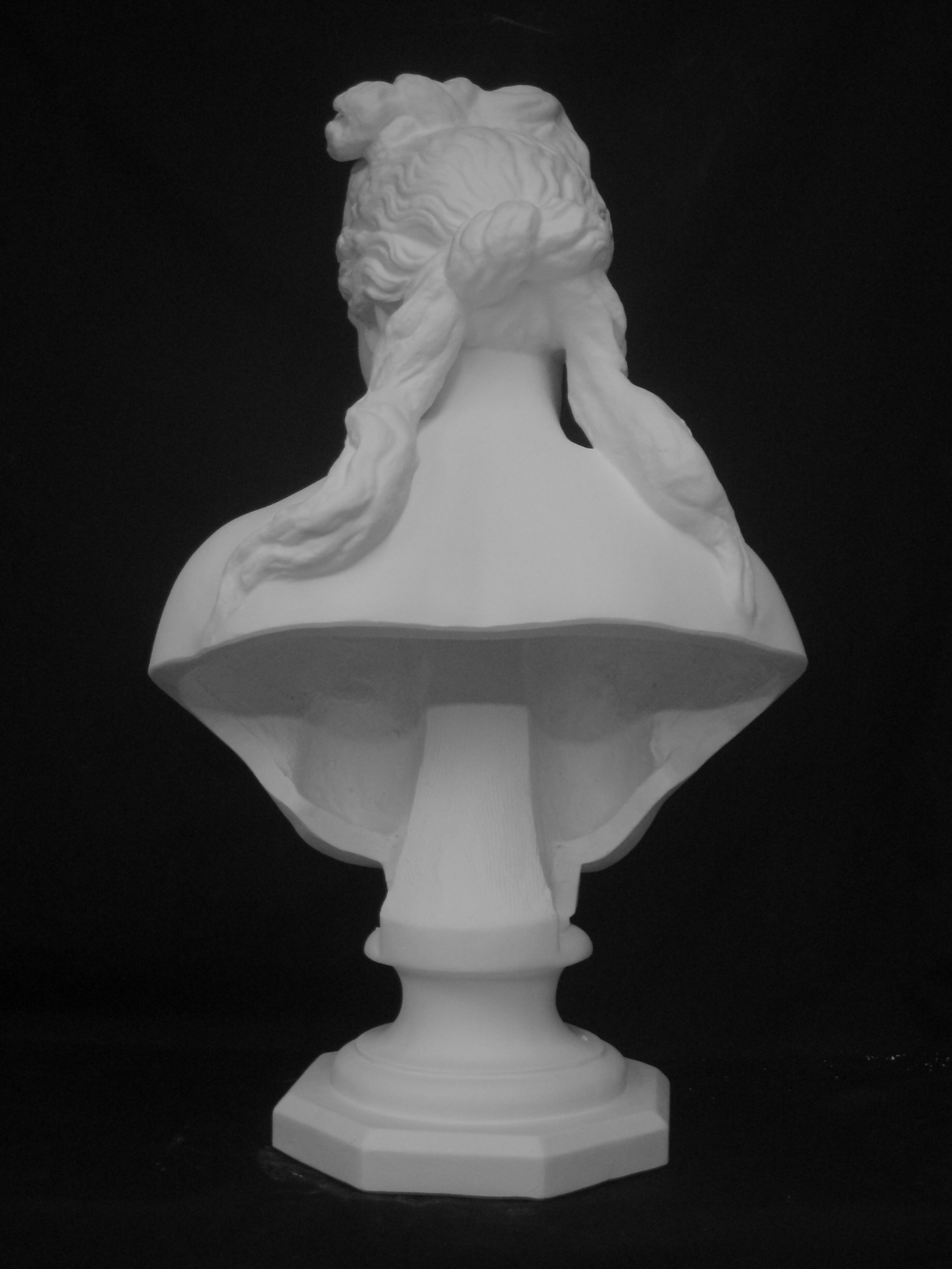 Amazon.co.jp: 石膏像 K－126 カピトリーノのヴィーナス胸像 H