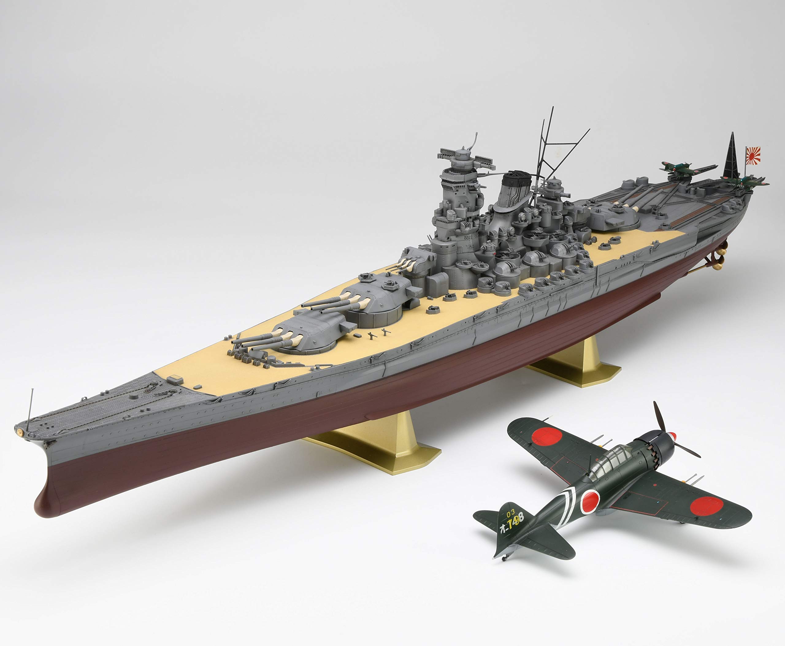 Amazon | ハセガワ 1/72 日本海軍 零式艦上戦闘機 52型丙 & 1/450 戦艦