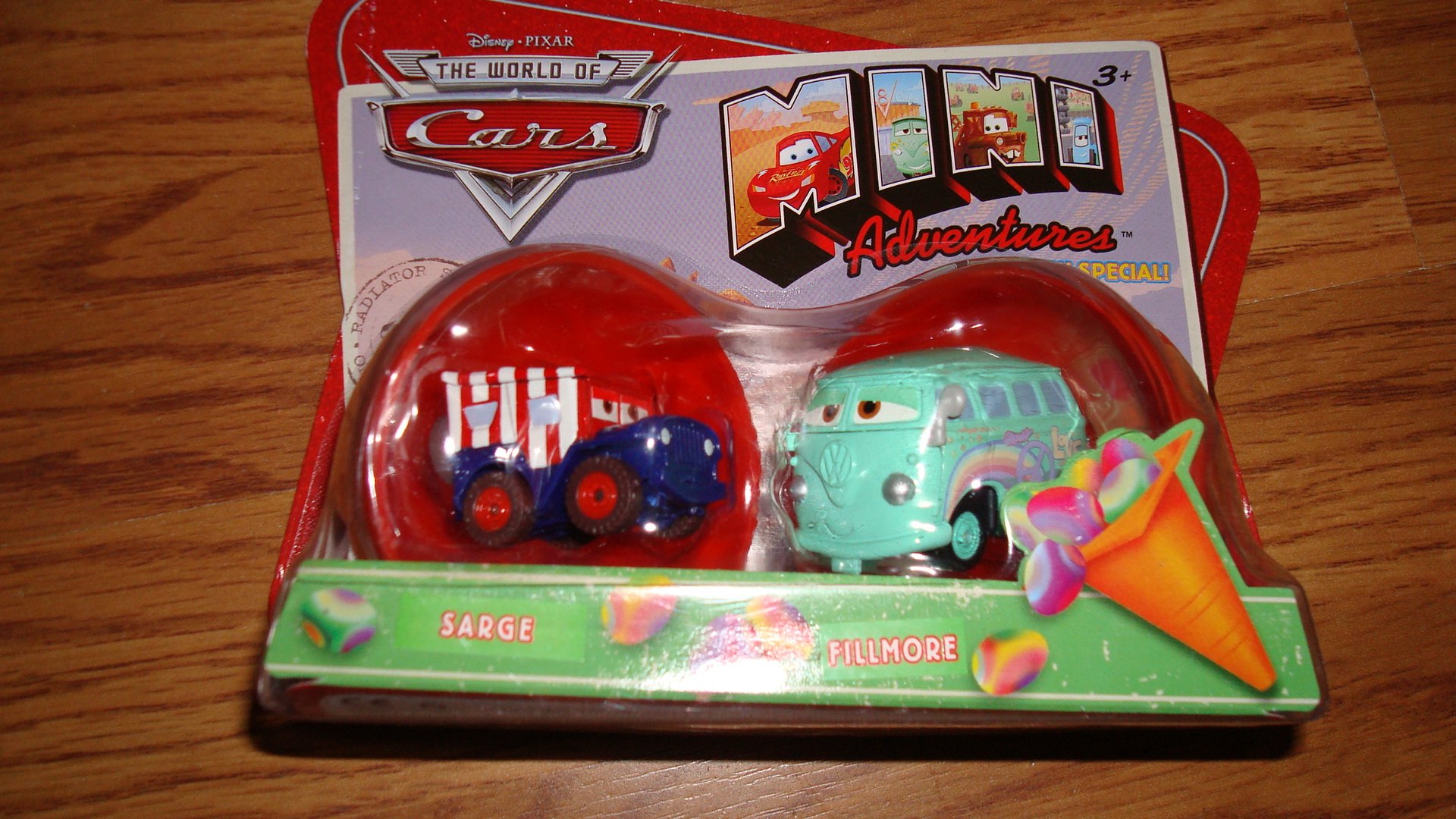 Amazon.com: Disney The World of Cars Mini Adventures Holiday