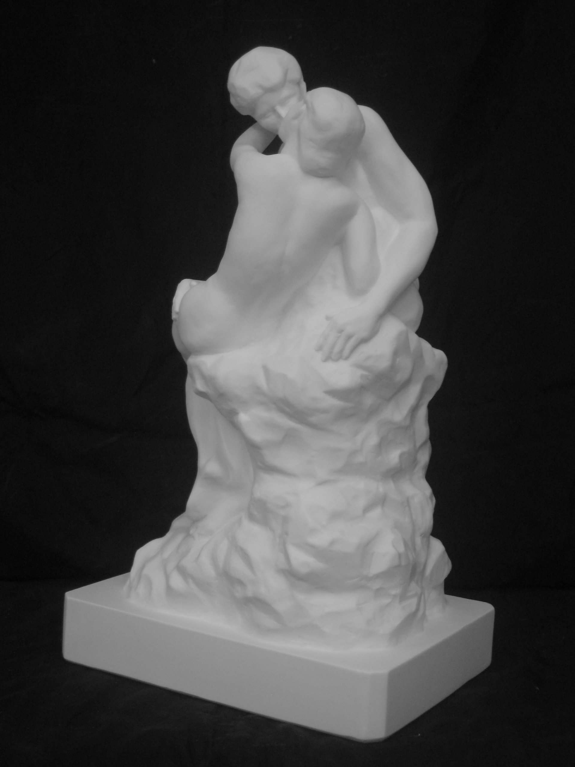 Amazon.co.jp: 石膏像 N－040 ロダン作 接吻 H．44cm