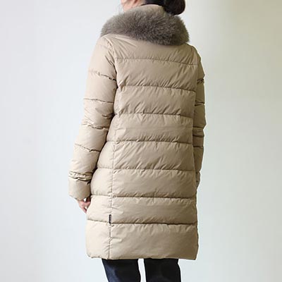 DUVETICA[デュベティカ] フォックスファー2WAYミドル丈ダウンコート