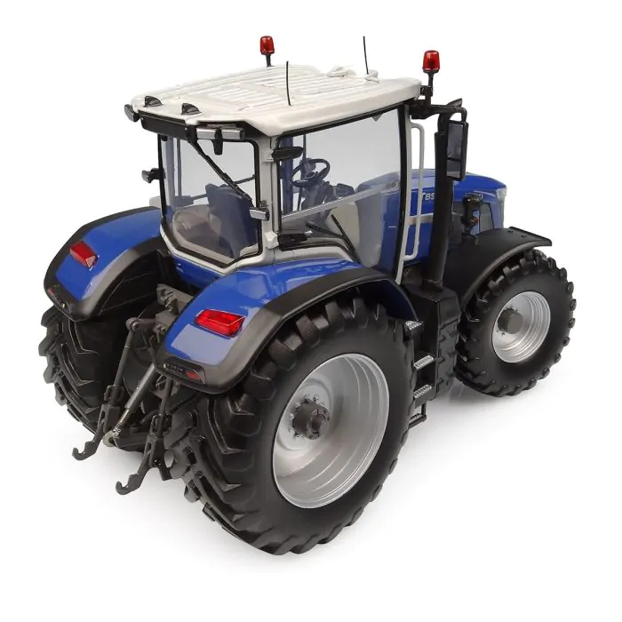 Ciągnik Iseki Big-T T8S305 – model 1:32 od Universal Hobbies