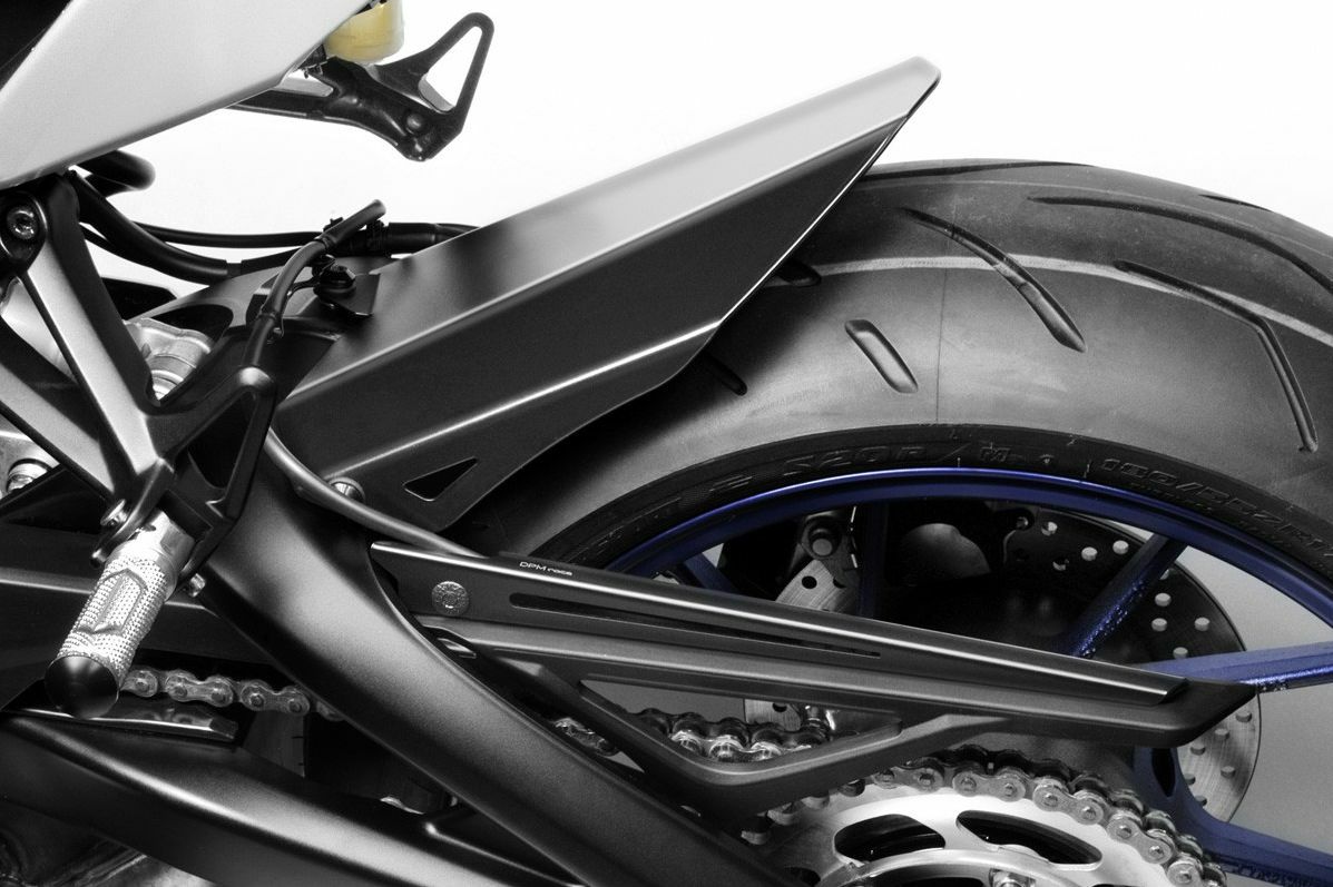セール】ヤマハ MT-09 17-20 リアフェンダー アルミ ブラック DPM