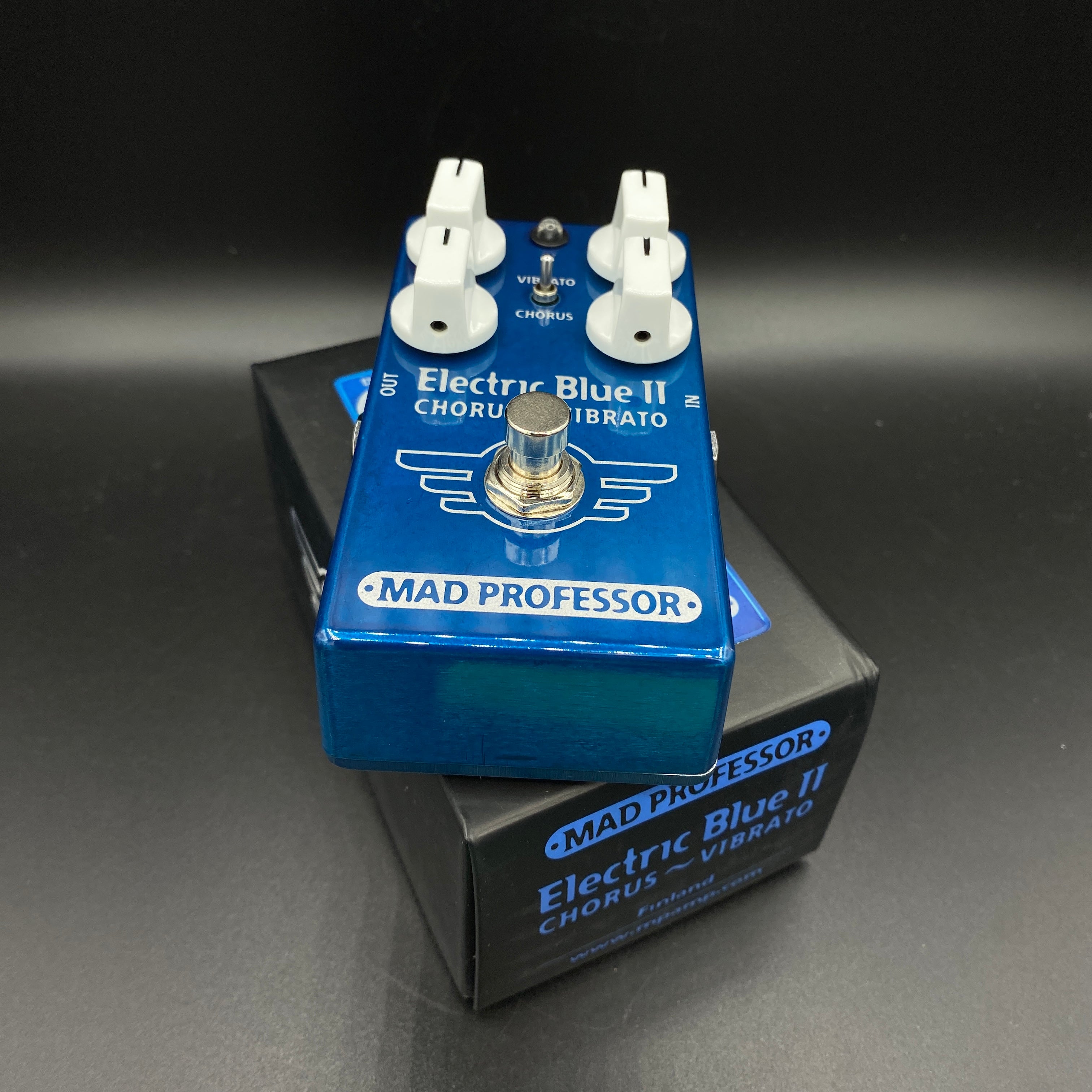 Mad Professor Electric Blue II Chorus Vibrato – Music Villa MT