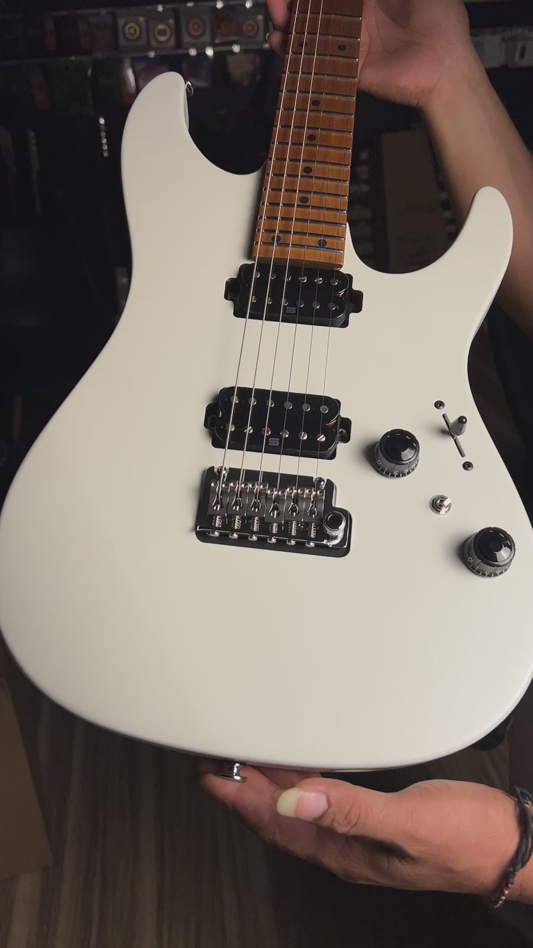 Ibanez Prestige AZ2402-PWF w/Case in Pearl White Flat F2410244