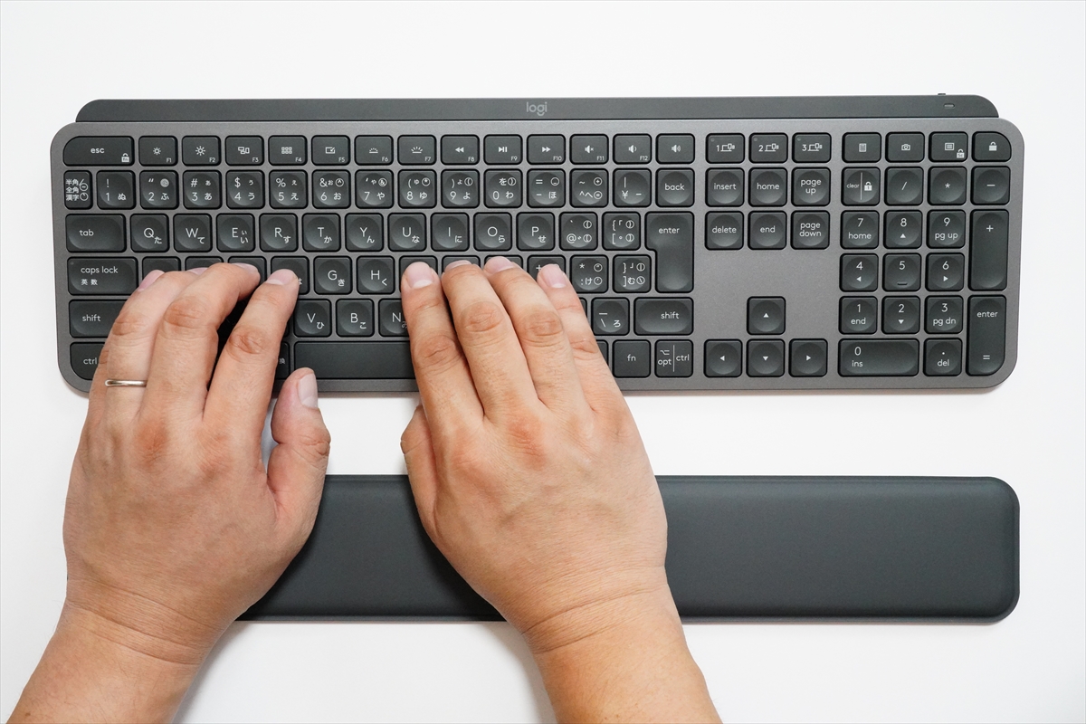 ロジクール「MX KEYS」実機レビュー! とことん文字入力する職種の「愛