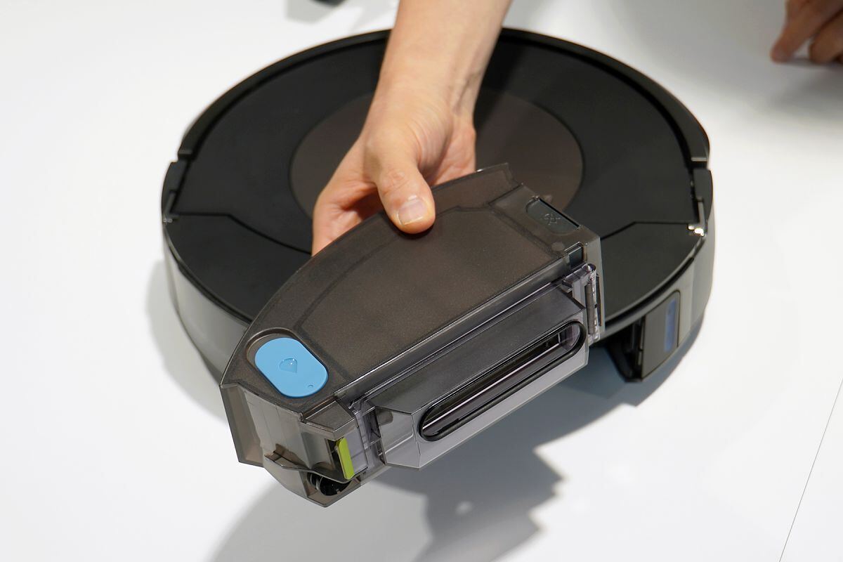 水拭きルンバの新シリーズ「j9」登場、水の補充は1カ月不要で吸引力も2