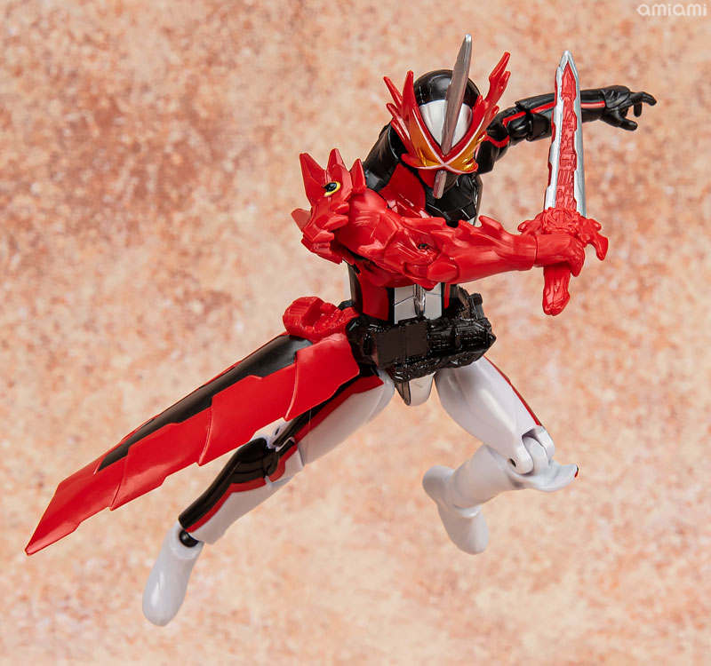 フォトレビュー】RKFシリーズ『仮面ライダーセイバー』仮面ライダー