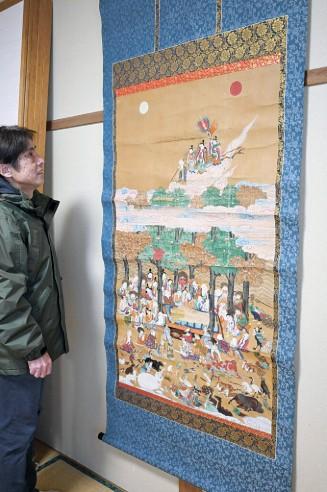 太陽・月描いた珍しい「日月二星」涅槃図 長野県松本市で確認 市内4例