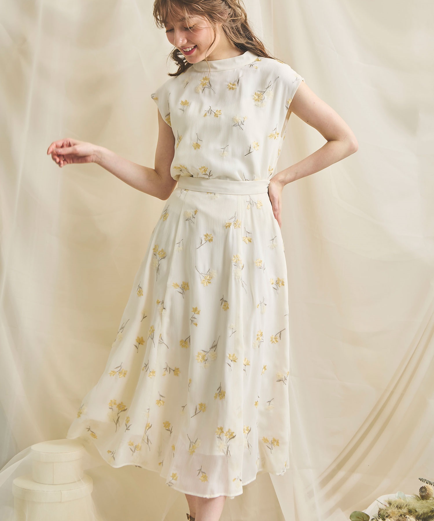 3Dフラワー刺繍スカート | フレアスカート | NOELA OFFICIAL WEB STORE