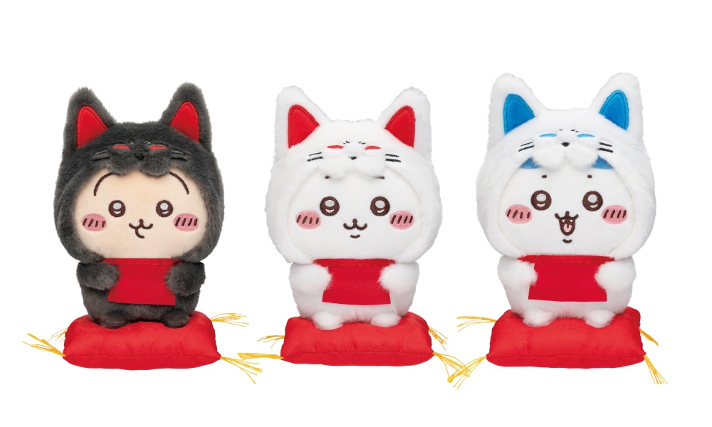 伏見稲荷なぬいぐるみ」。左からうさぎ、ちいかわ、ハチワレ。 [画像