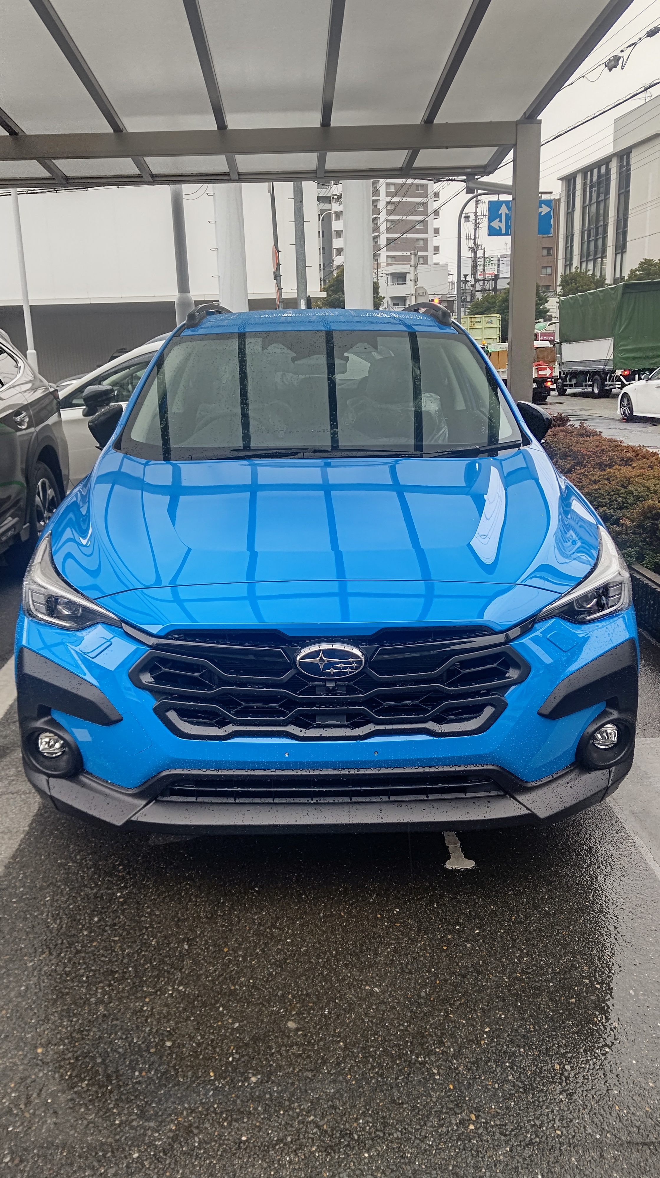 待望のクロストレック搬入～！！ | 帝塚山店 | スタッフブログ | 大阪