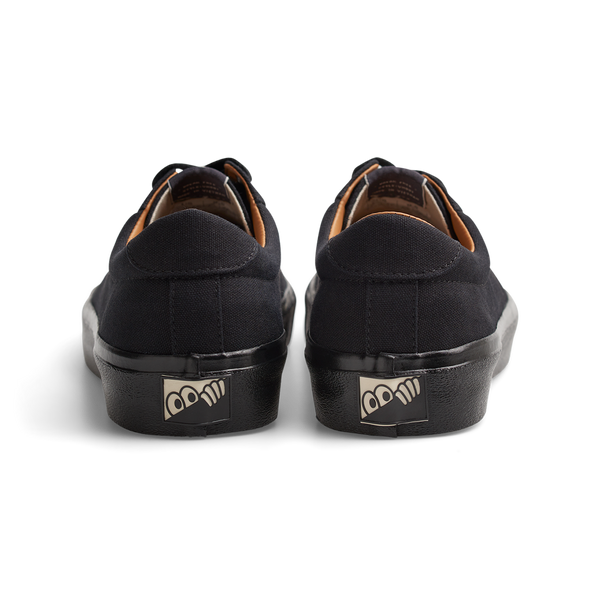 D4_VM001_Canvas_lo_blk-