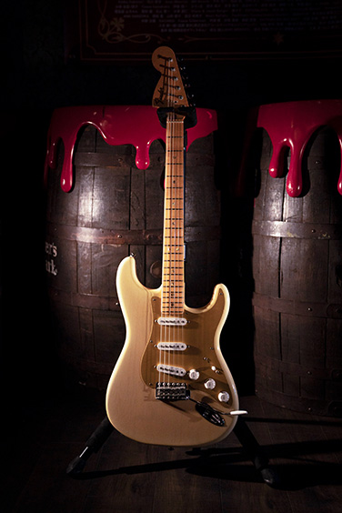 38 春畑道哉's GUITARS - Char meets ???? ～TALKING GUITARS～ MUSEUM