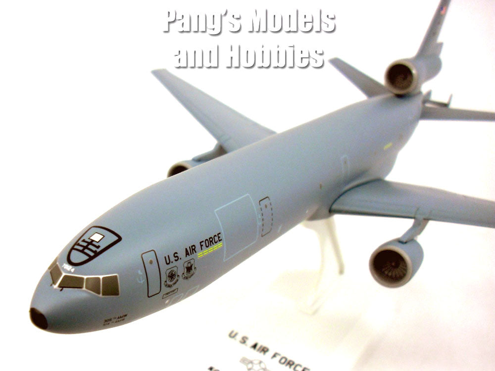 McDonnell Douglas KC-10 (DC-10 Tanker) Extender 1/200 Scale Model