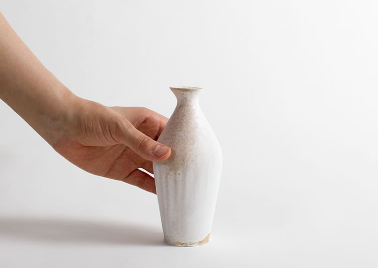 薪窯白磁 徳利 | Works | 田淵太郎 | panorama