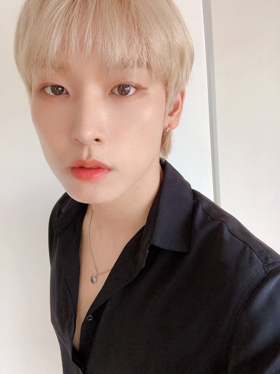 SF9 #インソン もうデビュー2周年！FANTASYと一緒で本当に幸せです