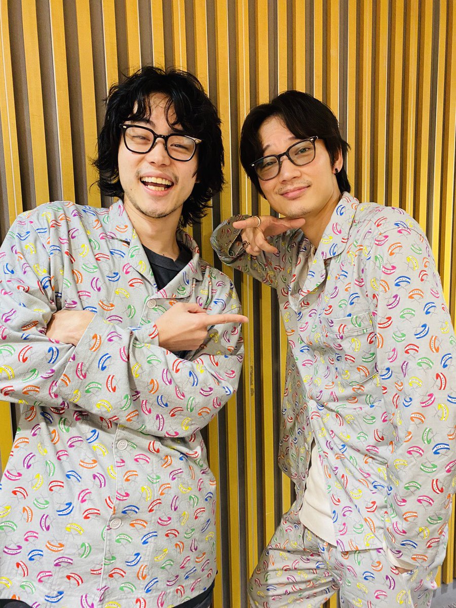 菅田将暉の私服 9/8放送の「菅田将暉のオールナイトニッポン」に綾野剛