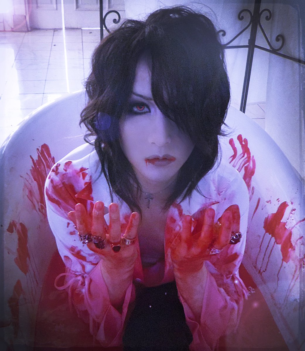 先ほどMana様のお写真が有吉反省会にて紹介されました。 Mana様の動画