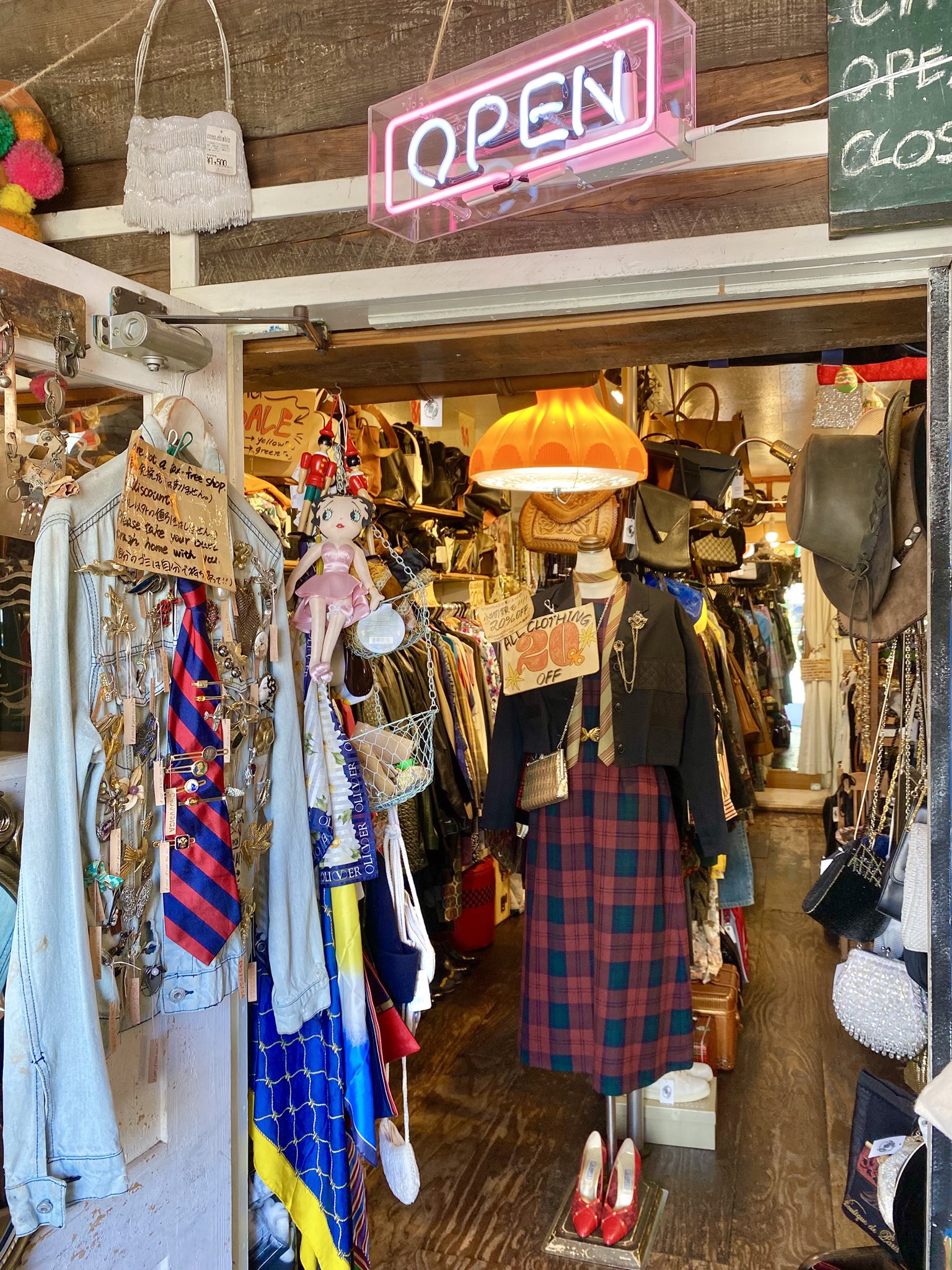 HAI CHAMPIONSHIP 古着屋 飾り 昭和レトロ d50A HAI CHAMPIONSHIP 古着