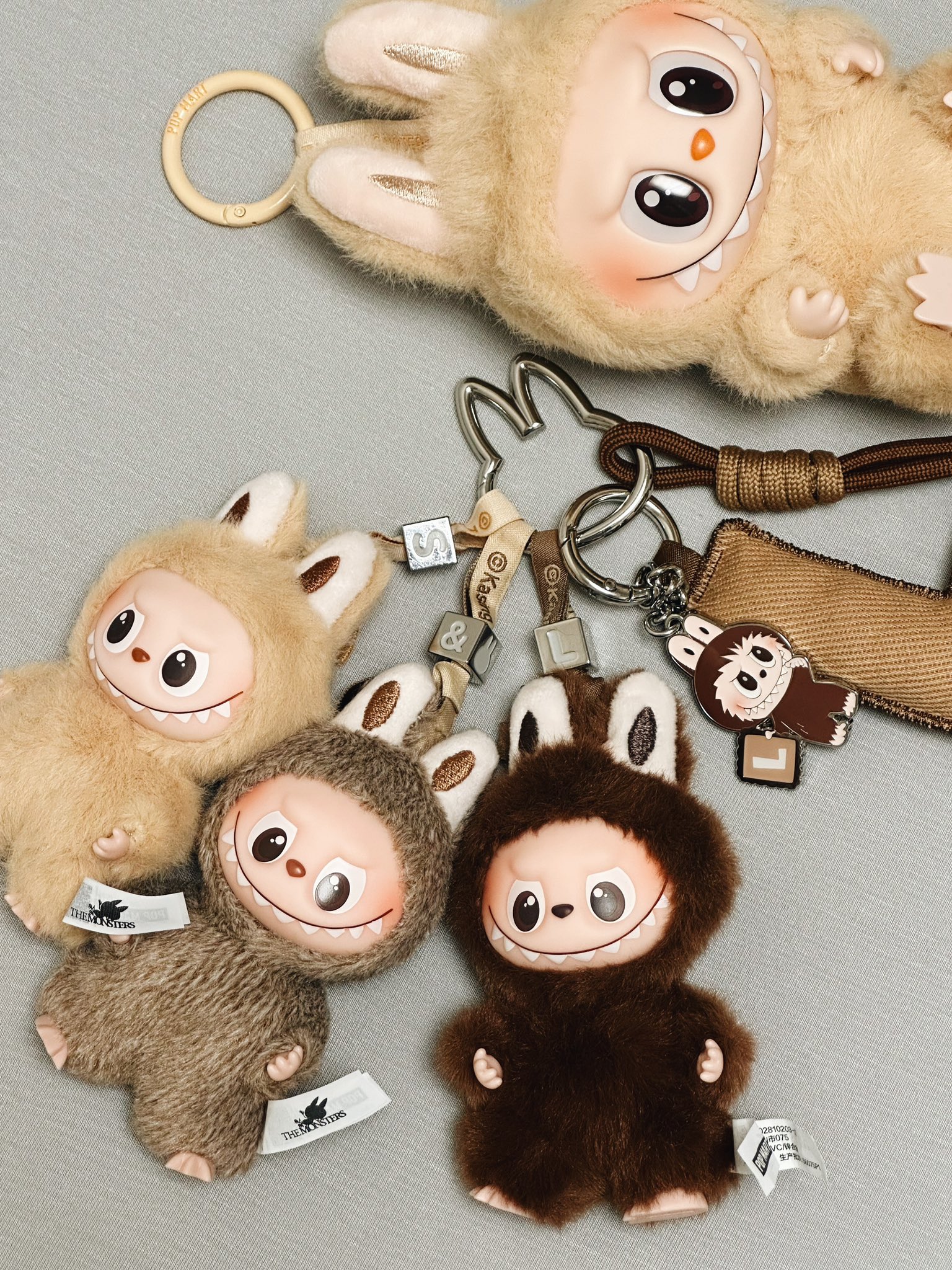 ラブブ PIN FOR LOVE イニシャル キーリング【S】 ラブブ イニシャル