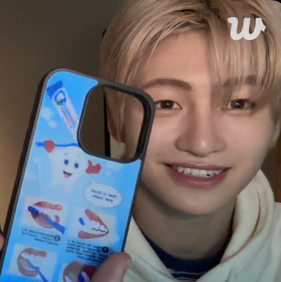 ⋆⸜ 速報 ⸝⋆* 金髪ジフンが携帯ケースも変えた🪥🫧 #TWS #JIHOON