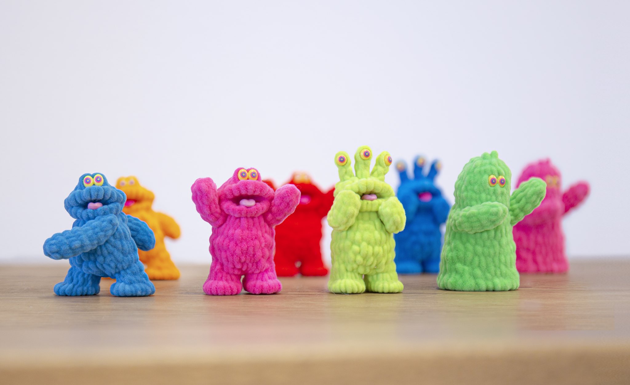 フジサキタクマ ピンクパンツ フロッキー ソフビ モールミュータント