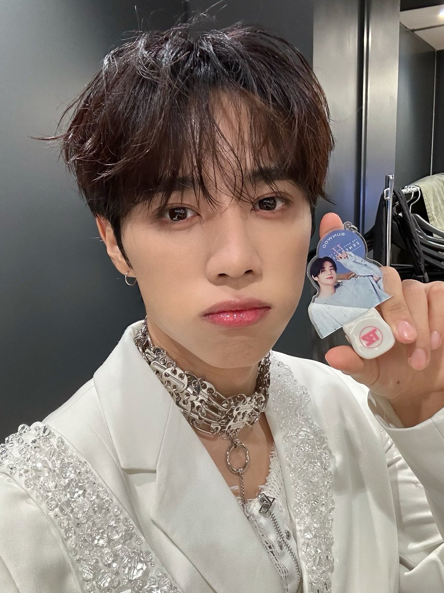 THEBOYZ WORLD TOUR：ZENERATION II IN JAPAN オフィシャルグッズ紹介