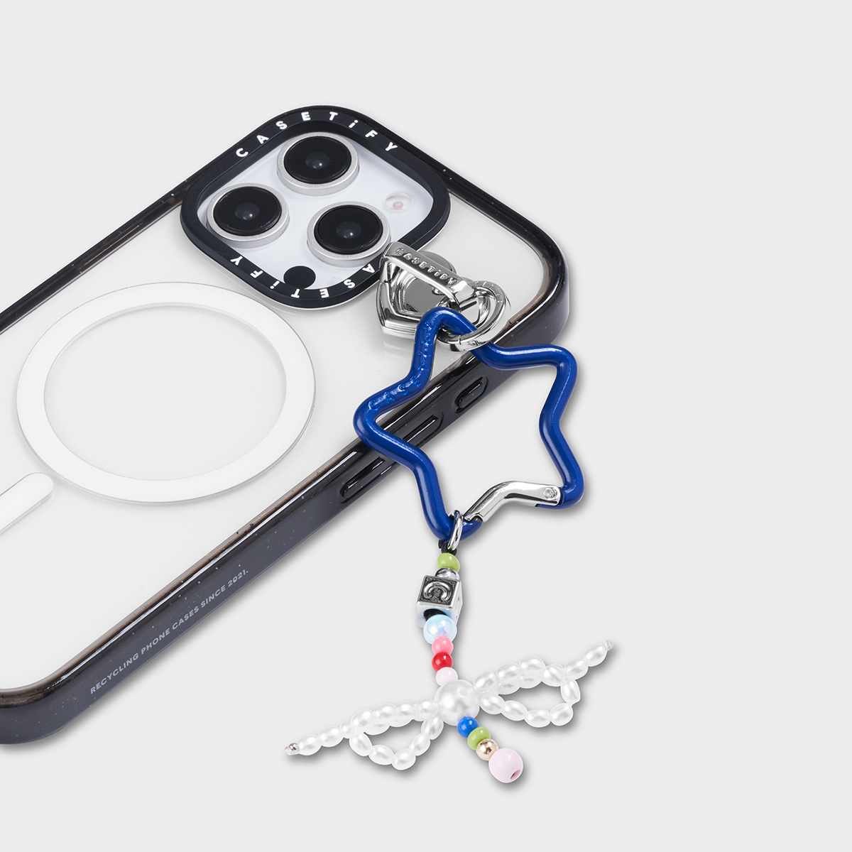 スマホケースにチャームをプラス⭐️🩷 ストレスフリーで簡単に