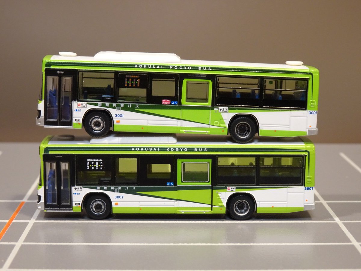 事業者限定バスコレ 共同運行シリーズ赤31系統国際興業バス・関東バス