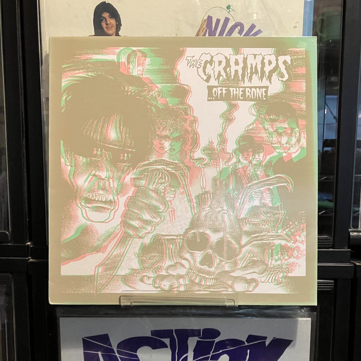 The Cramps 「Off The Bone」☠️