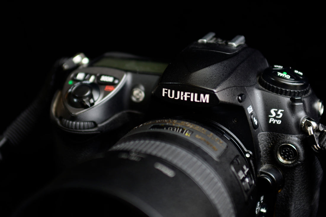 How to simulate Fujifilm S5pro colors using any cameras? Use