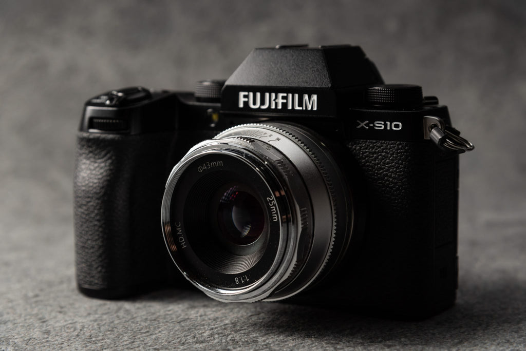 Pergear_25mm_7_000_F1.8_1024x.