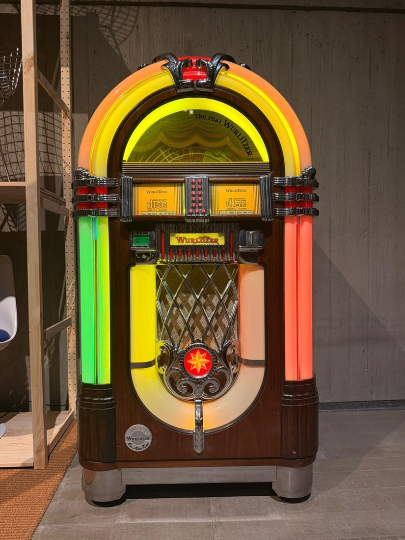Wurlitzer X2 Jukebox