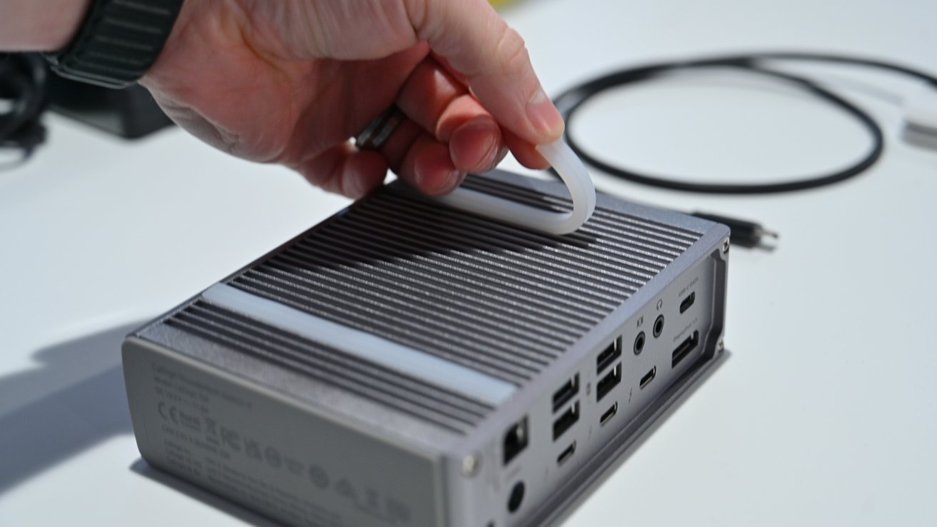 CalDigit TS4 Thunderbolt hub review: The dock of our dreams