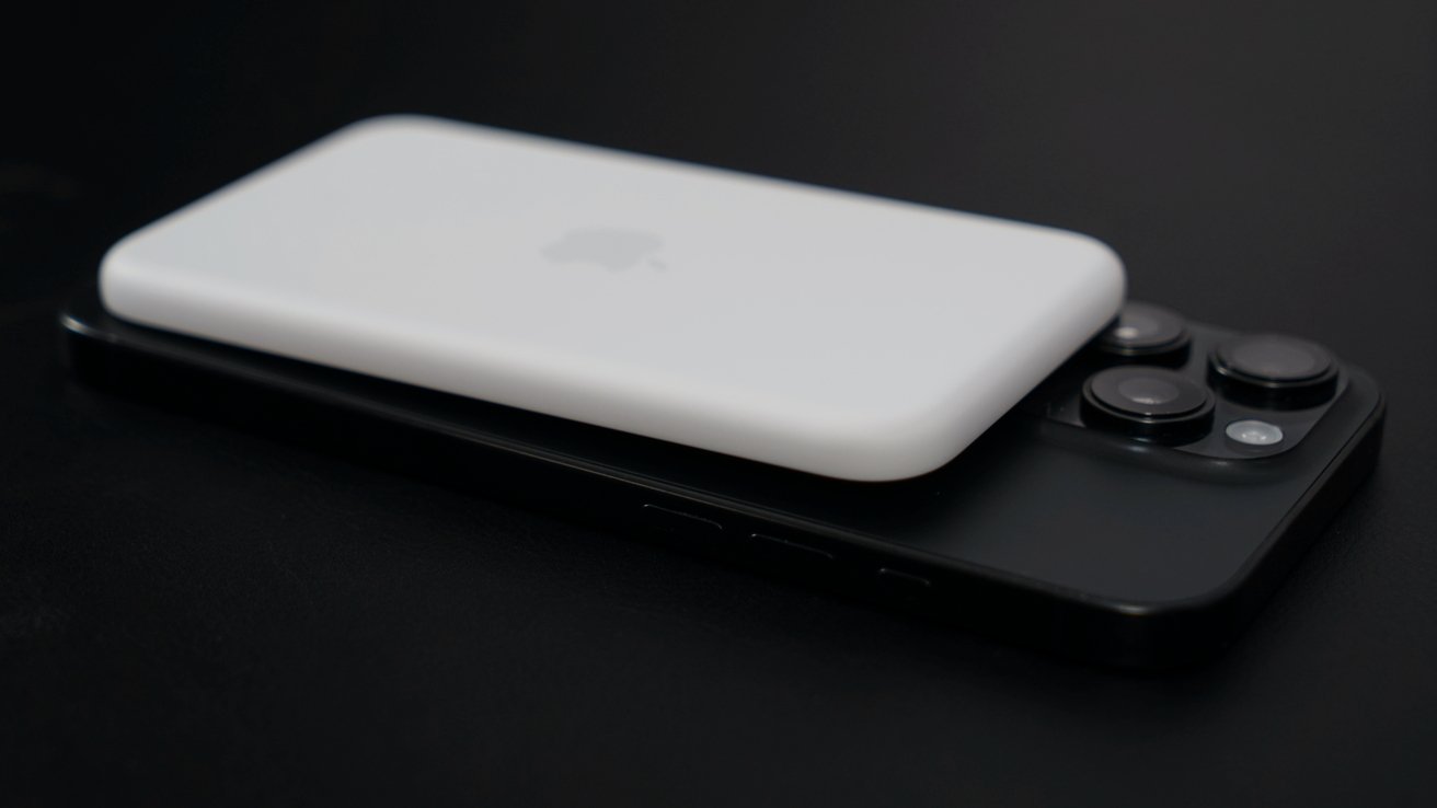 Hands on with Apple's weird MagSafe Battery for iPhone Air
