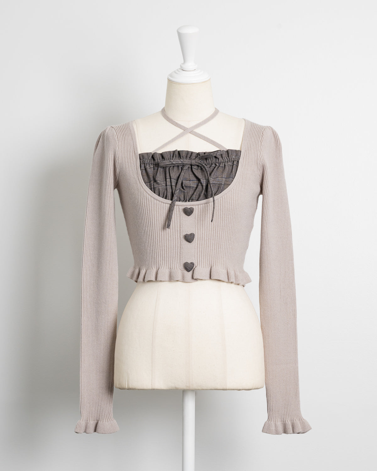 ヨーク切替ハートボタン長袖ニット – pium